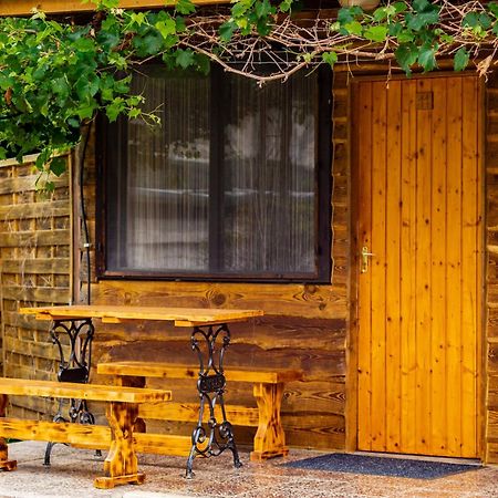 Aparthotel Vakacio Ueduelo Révfülöp Exteriér fotografie
