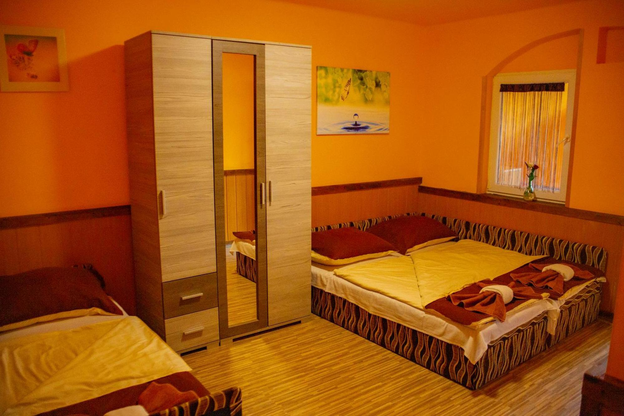 Aparthotel Vakacio Ueduelo Révfülöp Exteriér fotografie