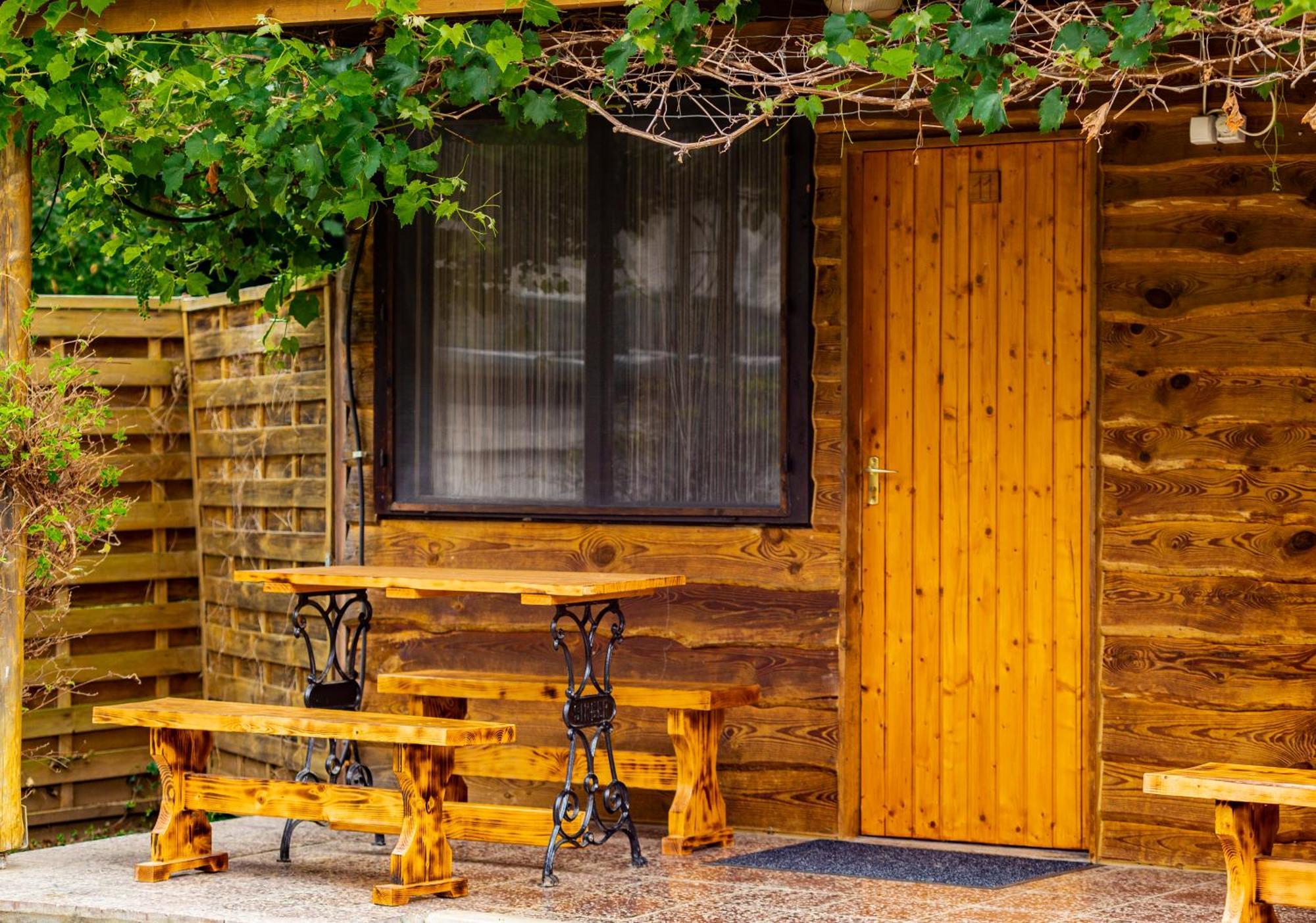Aparthotel Vakacio Ueduelo Révfülöp Exteriér fotografie