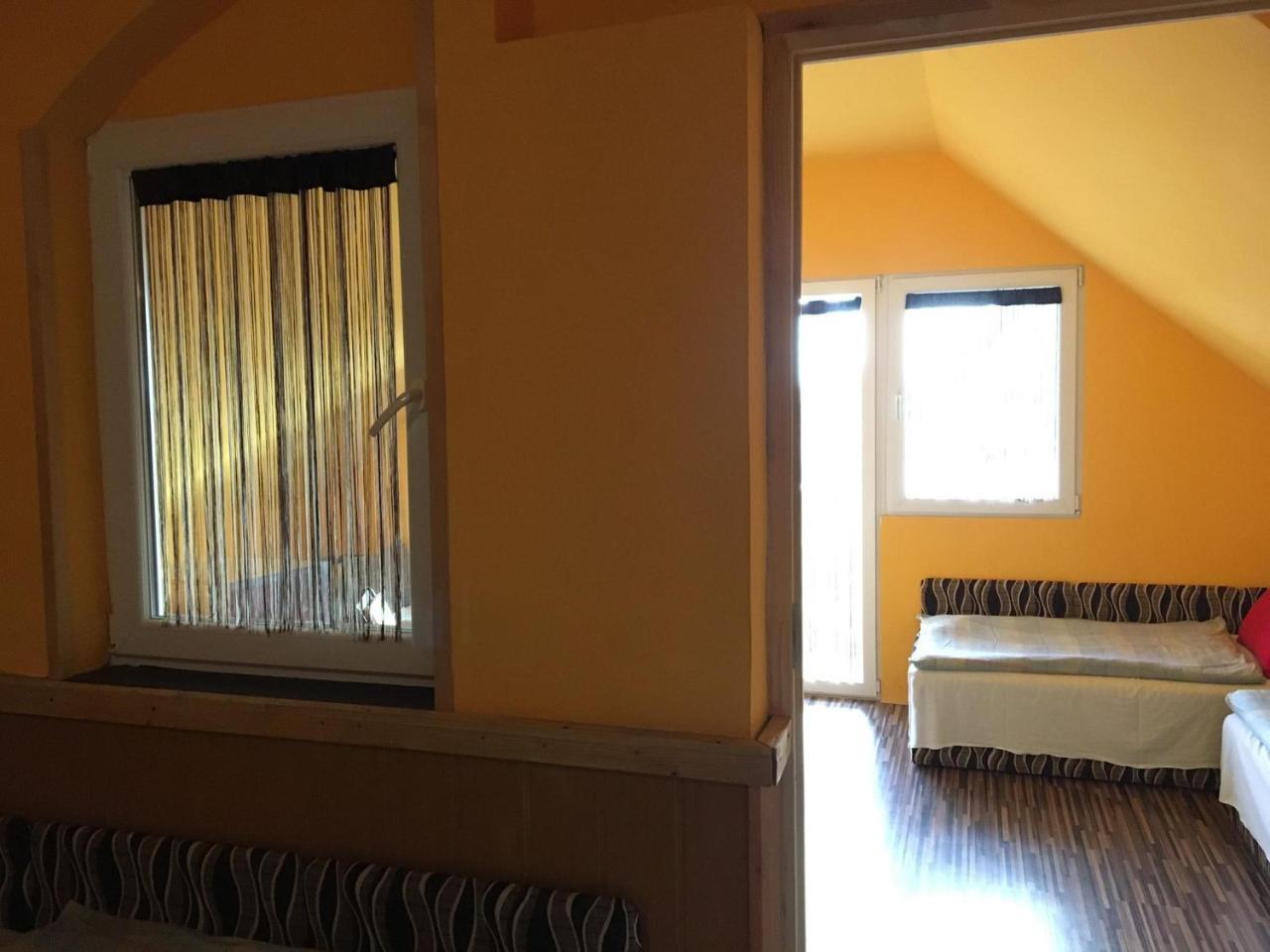 Aparthotel Vakacio Ueduelo Révfülöp Exteriér fotografie