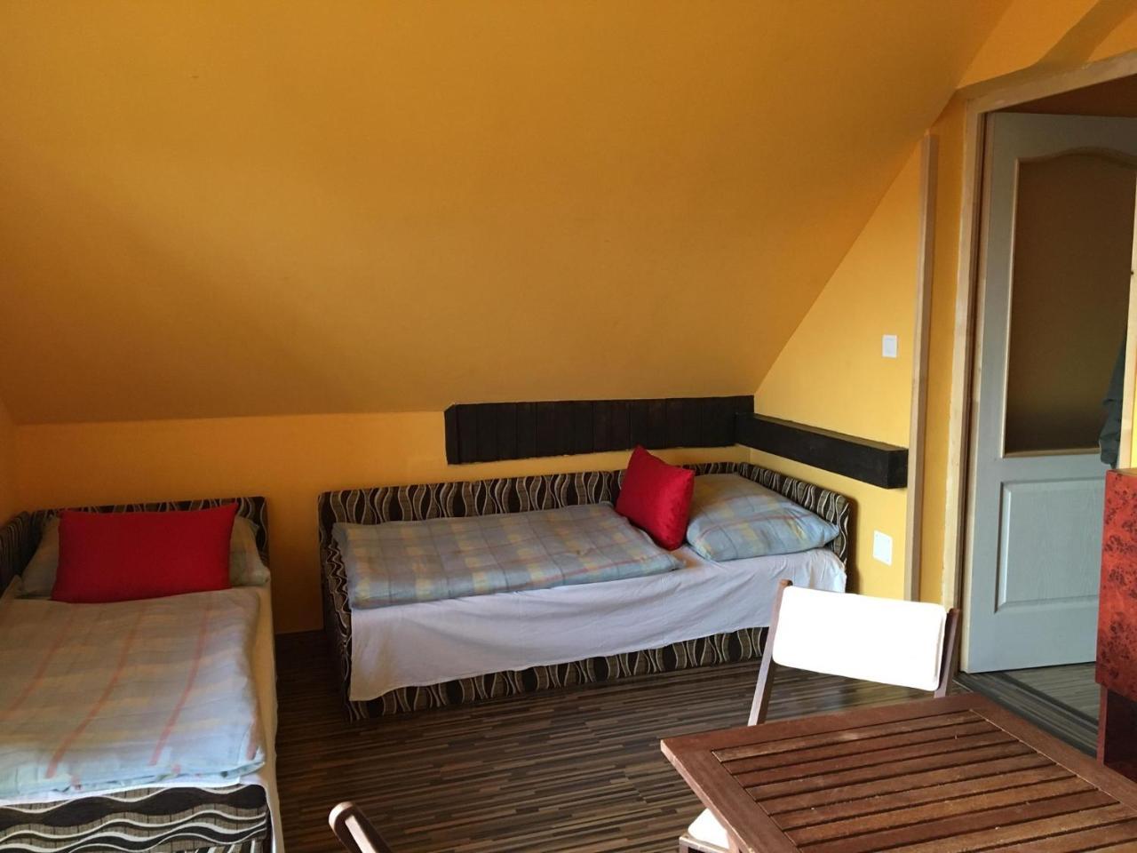 Aparthotel Vakacio Ueduelo Révfülöp Exteriér fotografie